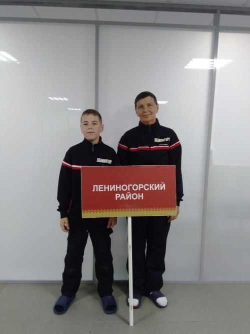 Лениногорцы выступили на республиканских соревнованиях по плаванию
