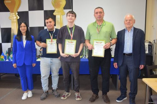 Лениногорские шахматисты стали чемпионами Республики Татарстан