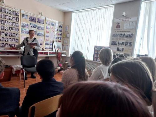 В Лениногорске ученики встречаются с учителями-ветеранами