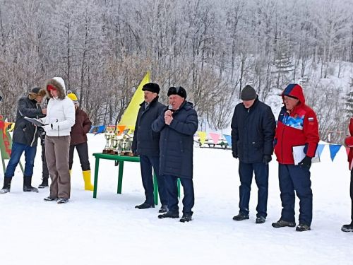 В воскресенье в Лениногорске состоялась массовая лыжная гонка «Лыжня России – 2023»
