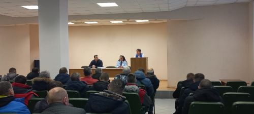 Сотрудники ГИБДД Лениногорска провели профилактическую беседу с водителями крупного предприятия