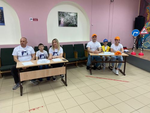 В школе Лениногорска провели конкурс по ПДД «Знаю правила я - знает вся моя семья!»