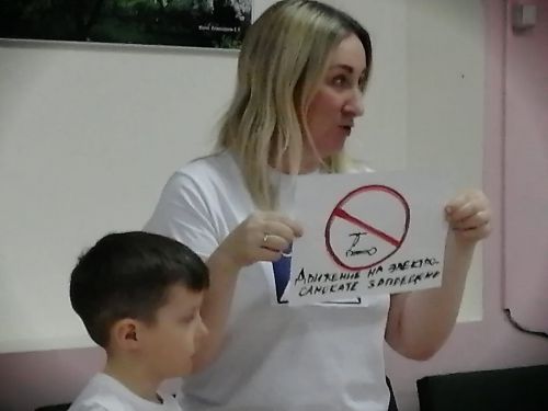 В школе Лениногорска провели конкурс по ПДД «Знаю правила я - знает вся моя семья!»