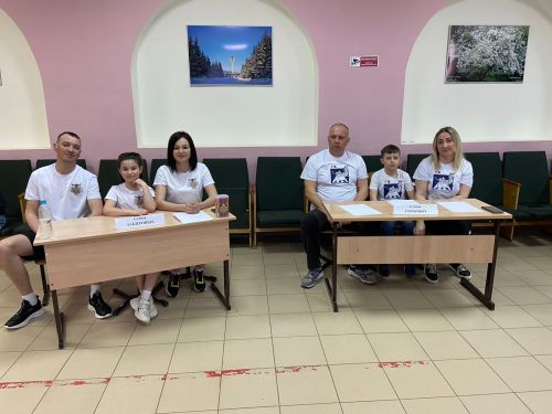 В школе Лениногорска провели конкурс по ПДД «Знаю правила я - знает вся моя семья!»