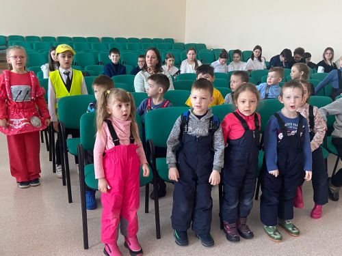В Лениногорске провели квест-игру по знанию ПДД