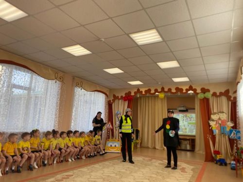 В детском саду Лениногорска провели «Путешествие в «Дорожнобезопасный город»