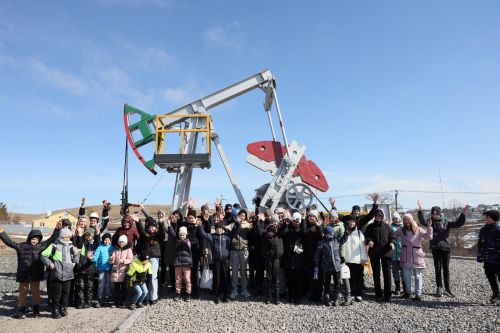 Юные лениногорцы в музее нефти узнали много нового из истории нефти Татарстана
