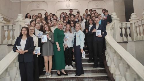 Специалисты отдела ЗАГС Лениногорска рассказали школьникам о ценностях семейной жизни