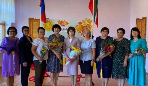 27 мая Урмышлинская школа соберет выпускников на 100-летний юбилей