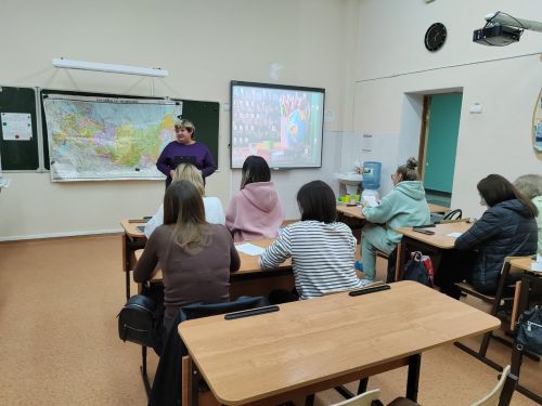 В одной из школ Лениногорска провели собрание на тему «Трудности подросткового возраста»