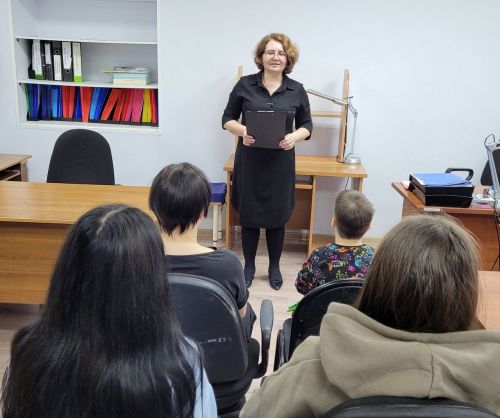 В Лениногорском центре социального обслуживания «Исток-Башлангыч» проведен час науки «Размышление о прогрессе»