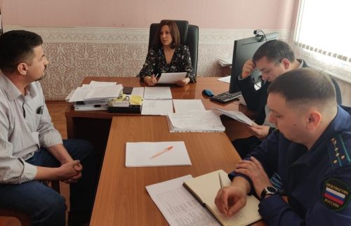 В мэрии Лениногорска состоялось заседание межведомственной комиссии по повышению уровня жизни и легализации доходов
