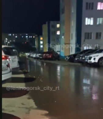 В соцсетях Лениногорска обсуждается большой порыв на улице Куйбышева