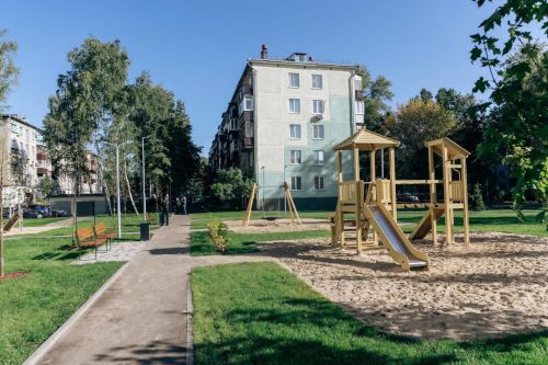 677 дворовых территорий обновили в Татарстане по программе «Наш двор» в 2025 году