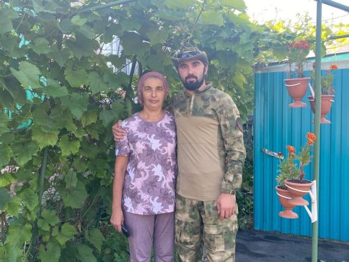 В Сугушле Лениногорского района установили мемориальную доску бойцу СВО