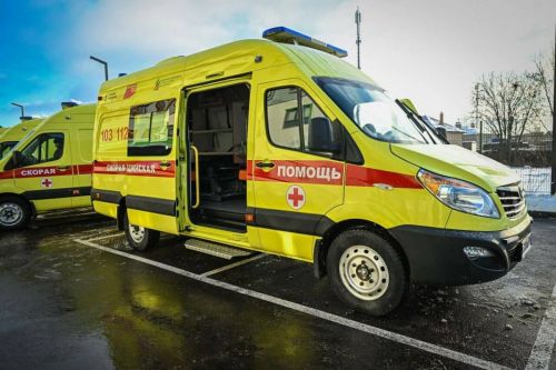 Лениногорская больница получила новый автомобиль скорой помощи
