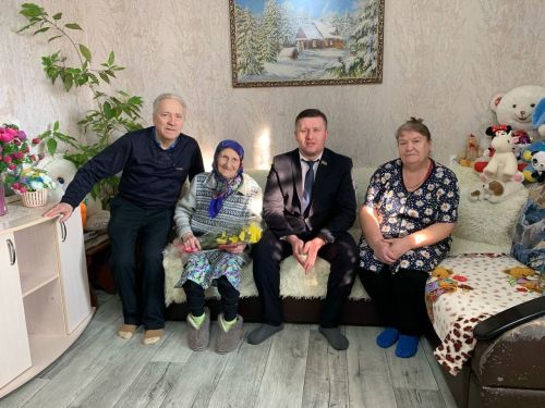 В Татарстане продолжаются торжественные вручения медали «80 лет Победы в Великой Отечественной войне» ветеранам и труженикам тыла