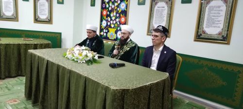 Муфтий Татарстана Камиль хазрат Самигуллин посетил районный ифтар на 200 человек в Лениногорске