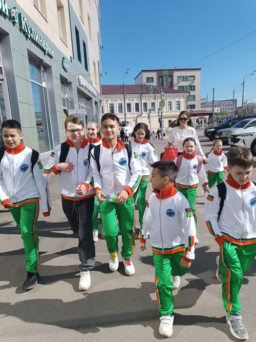 Лениногорские акробаты показали высокий уровень на всероссийских соревнованиях в Казани