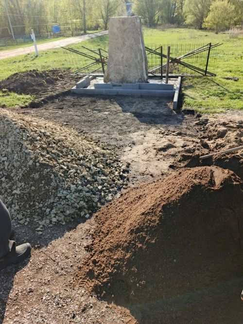 В деревне Верхняя Чершила Лениногорского района началось строительство нового памятника