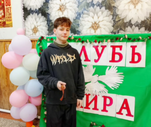 В селе Мичурино Лениногорского района прошла акция «Георгиевская ленточка»