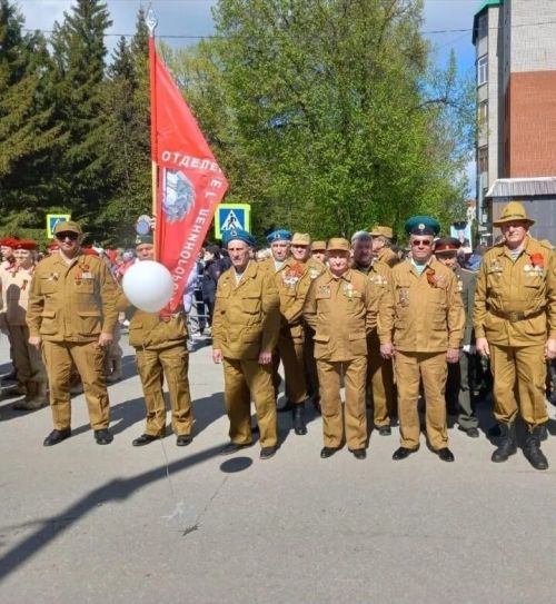 Ветераны «Боевого братства» Лениногорска поздравляют с 80-летием Победы