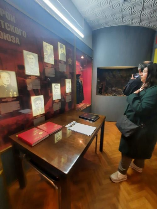 Краеведческий музей Лениногорска в честь праздника организовал выставку «Они сражались за Родину»