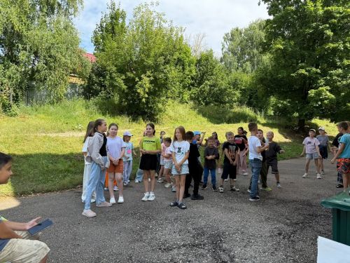 В школе № 7 Лениногорска дети попрощались с пришкольным лагерем