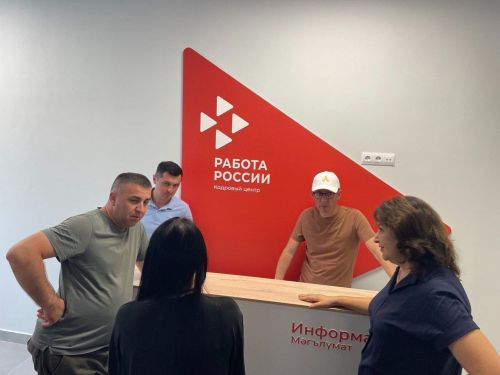 Директор Главного инвестиционно-строительного управления РТ Ильнар Хафизов проинспектировал ход ремонтных работ на объектах Лениногорска