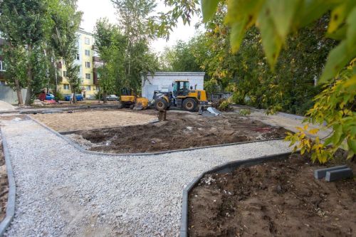 Рустам Минниханов поручил главам муниципальных районов активно контролировать ход работ по программе «Наш двор»
