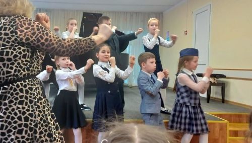 Музыкальная школа Лениногорска приглашает детей на обучение эстрадному пению