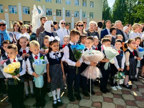 С Днем знаний лениногорских учеников и студентов поздравил министр цифрового развития Татарстана Айрат Хайруллин