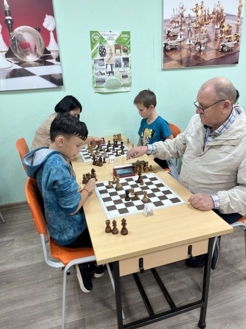 В Лениногорске сегодня прошёл турнир, посвящённый женщинам-шахматисткам