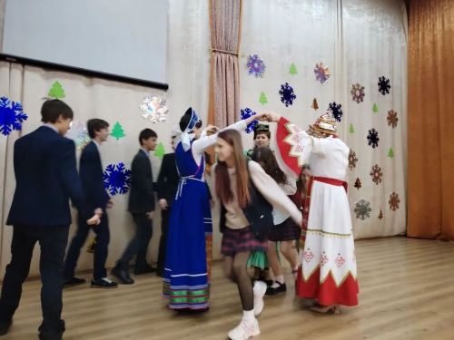 В Лениногорске для школьников провели литературно-этнографический экскурс «Дружба народов — дружба культур»