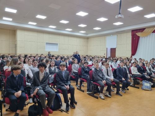 Безопасность на дорогах — залог жизни: встреча в школе №7