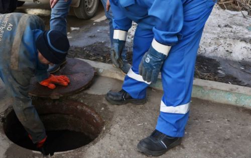 В Лениногорске жителям сообщили, чем в некоторых домах часто забивается канализация