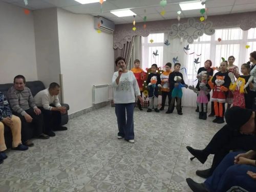 Юные актеры устроили для постояльцев дома-интерната Лениногорска концерт