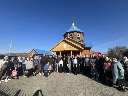 В Лениногорском районе в храме состоялась Божественная литургия