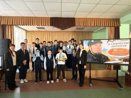 Лениногорские школьники познакомились с удивительными героями книг писателя Паркаева