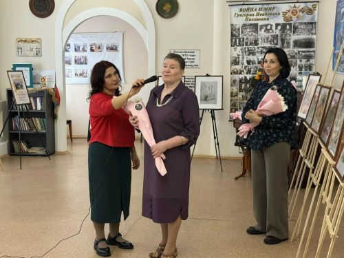 В детской художественной школе Лениногорска открылась первая выставка работ взрослых