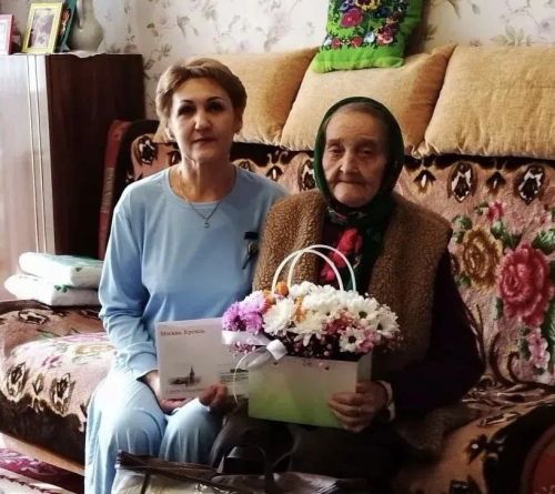 В Лениногорске поздравили с 95-летием труженицу тыла Анну Гаврилову