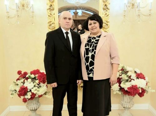 Семья из Лениногорска получила медаль ордена «Родительская слава»