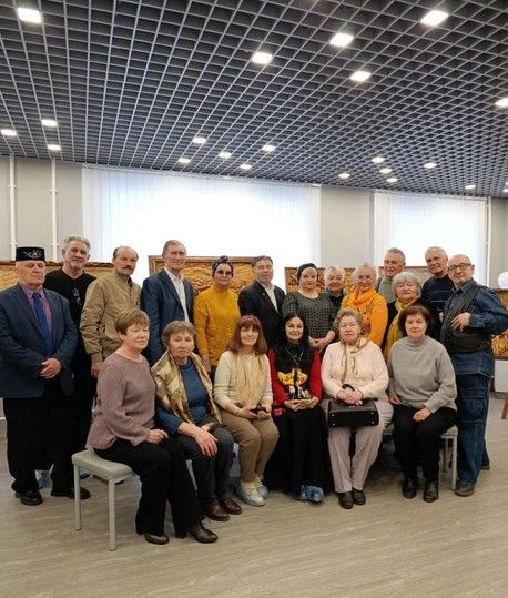 В Лениногорске открылась выставка работ деревянного зодчества