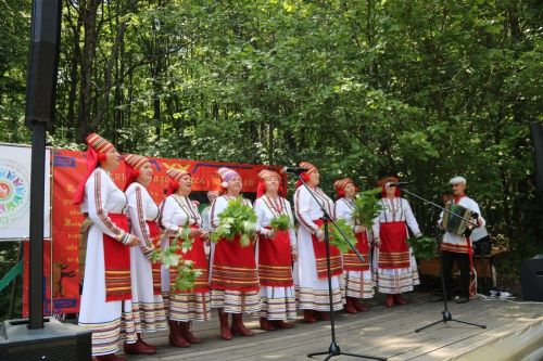 В Центральной библиотеке Лениногорска пройдёт час краеведения с участием мордовского ансамбля