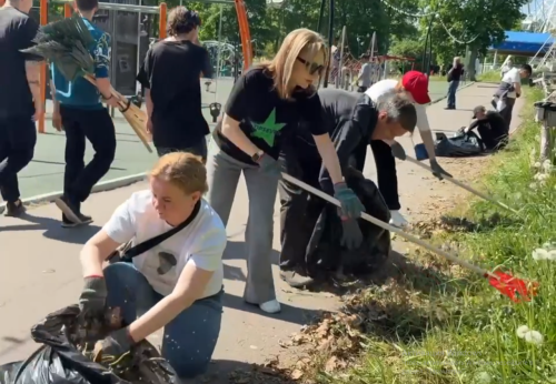 В Лениногорске в «День лесопарка» на субботник вышли 500 человек