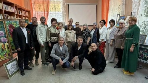 В Лениногорске открылась выставка художников