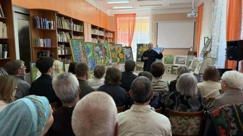 В Лениногорске открылась выставка художников