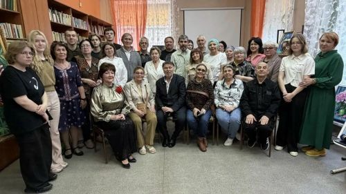 В Лениногорске открылась выставка художников