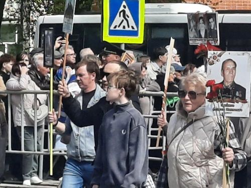 В Лениногорске 1500 жителей прошли в рядах  «Бессмертного полка»
