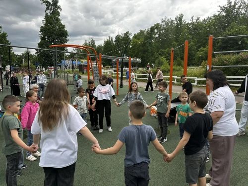 В Лениногорске прошло тренинговое занятие «Путешествие в страну детства»